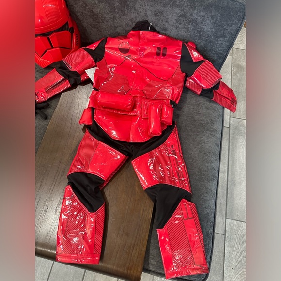 Star Wars Red Sith Stormtrooper Disney
Halloween Costume - Picture 1 of 4